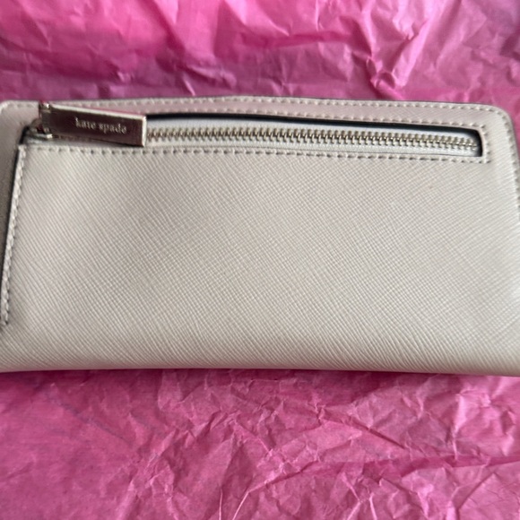 Kate Spade Black and Tan Wallet - Picture 3 of 8